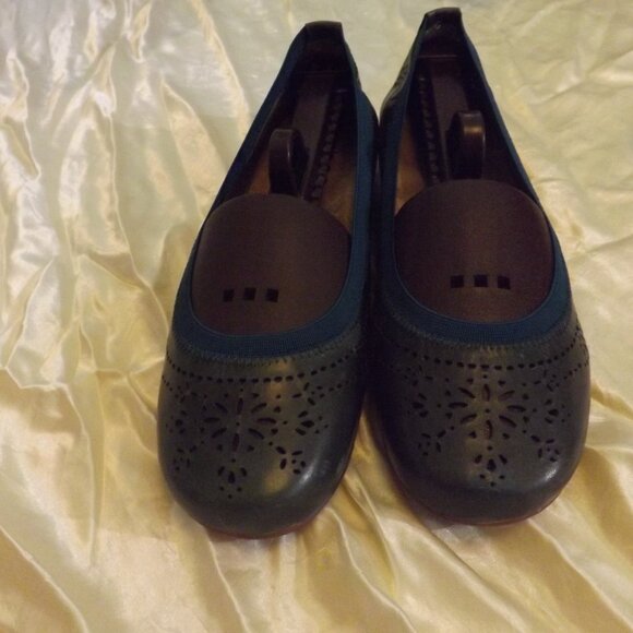 Abeo Tamara Women's Flat Ballet Orthotic Laser Cut-Out Leather 7.5N - Picture 2 of 7